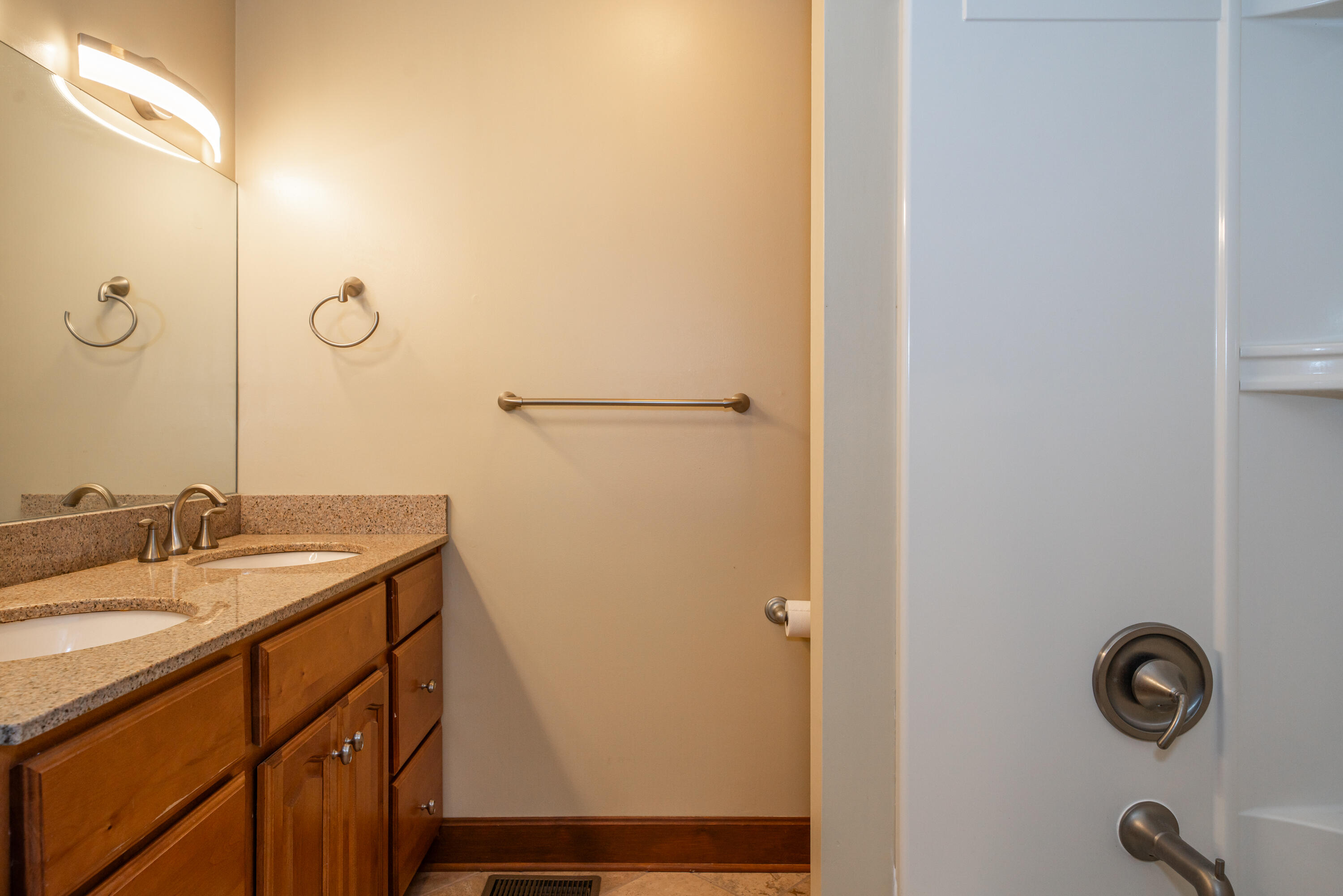2940 Stonewall Drive, Beavercreek, Ohio 45434