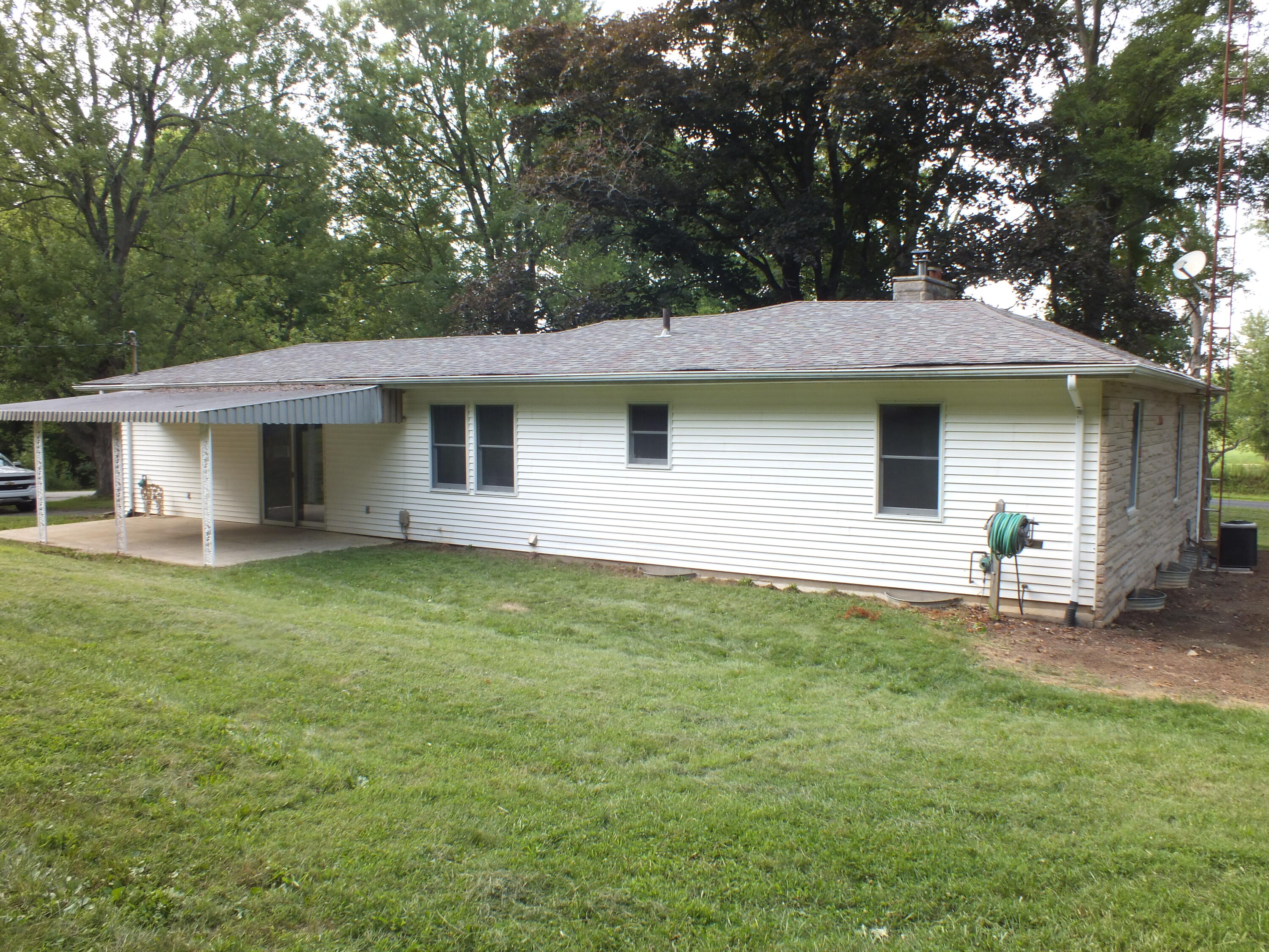 1723 Harrison Road, New Madison, Ohio 45346