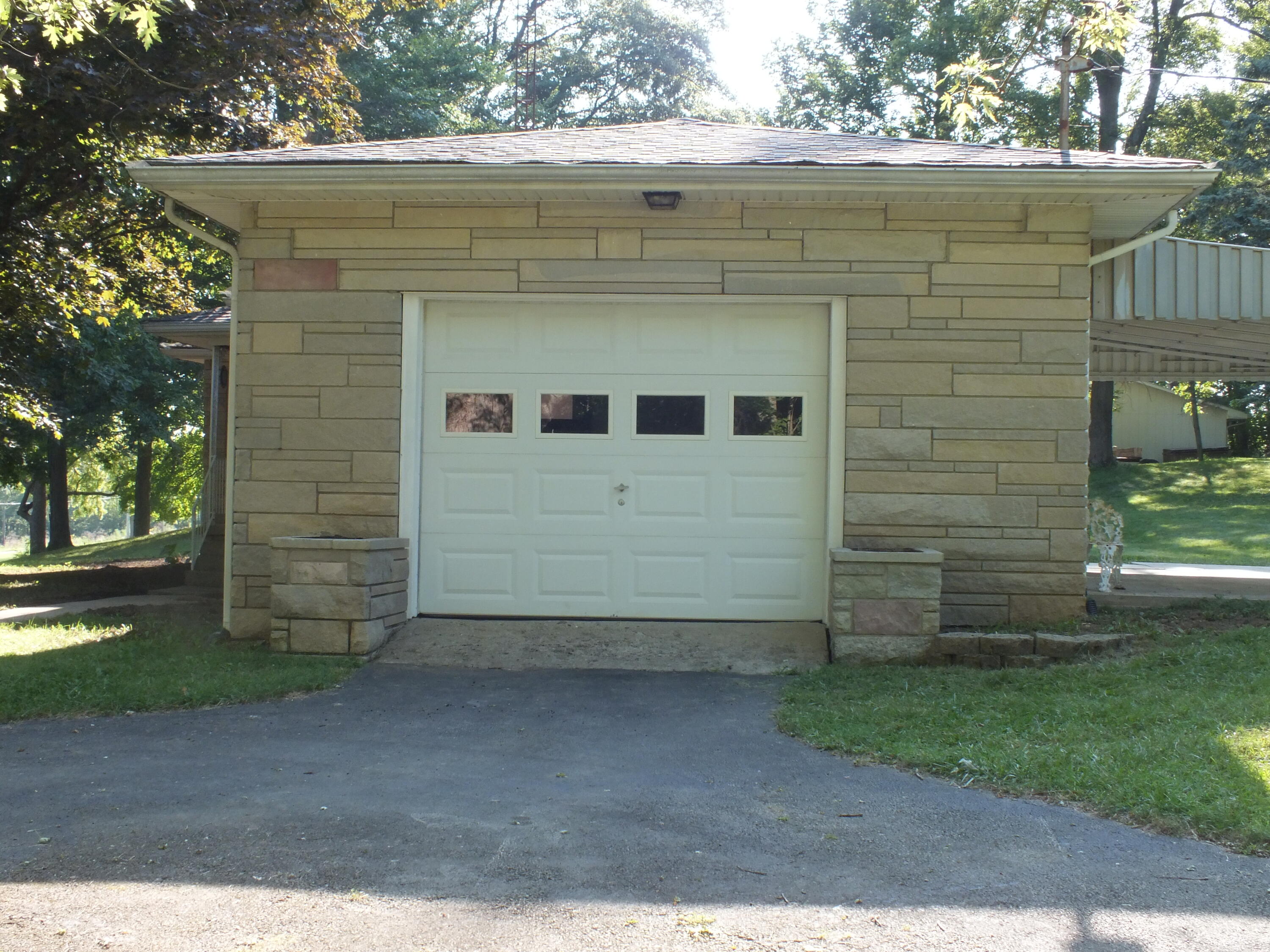 1723 Harrison Road, New Madison, Ohio 45346