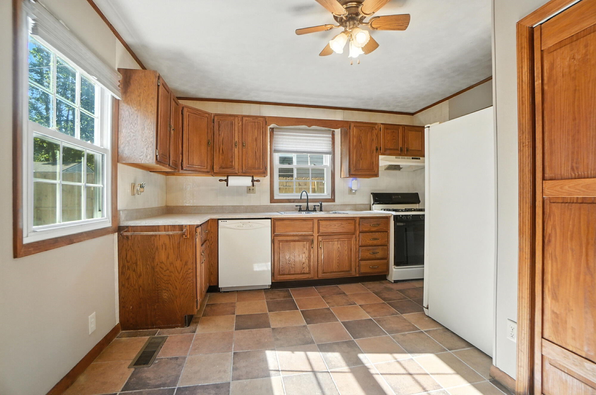 402 Reames Avenue, Springfield, Ohio 45505