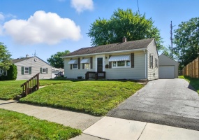 402 Reames Avenue, Springfield, Ohio 45505, 3 Bedrooms Bedrooms, ,1 BathroomBathrooms,Residential,For Sale,Reames,1041016