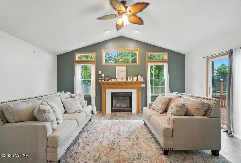 1556 Plum Drive, Findlay, Ohio, 3 Bedrooms Bedrooms, ,2 BathroomsBathrooms,Residential,For Sale,Plum,308096