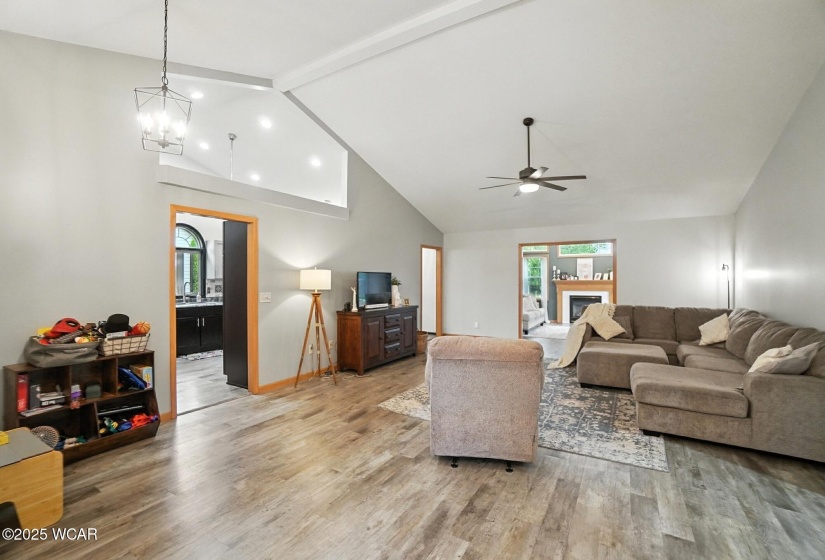 1556 Plum Drive, Findlay, Ohio, 3 Bedrooms Bedrooms, ,2 BathroomsBathrooms,Residential,For Sale,Plum,308096