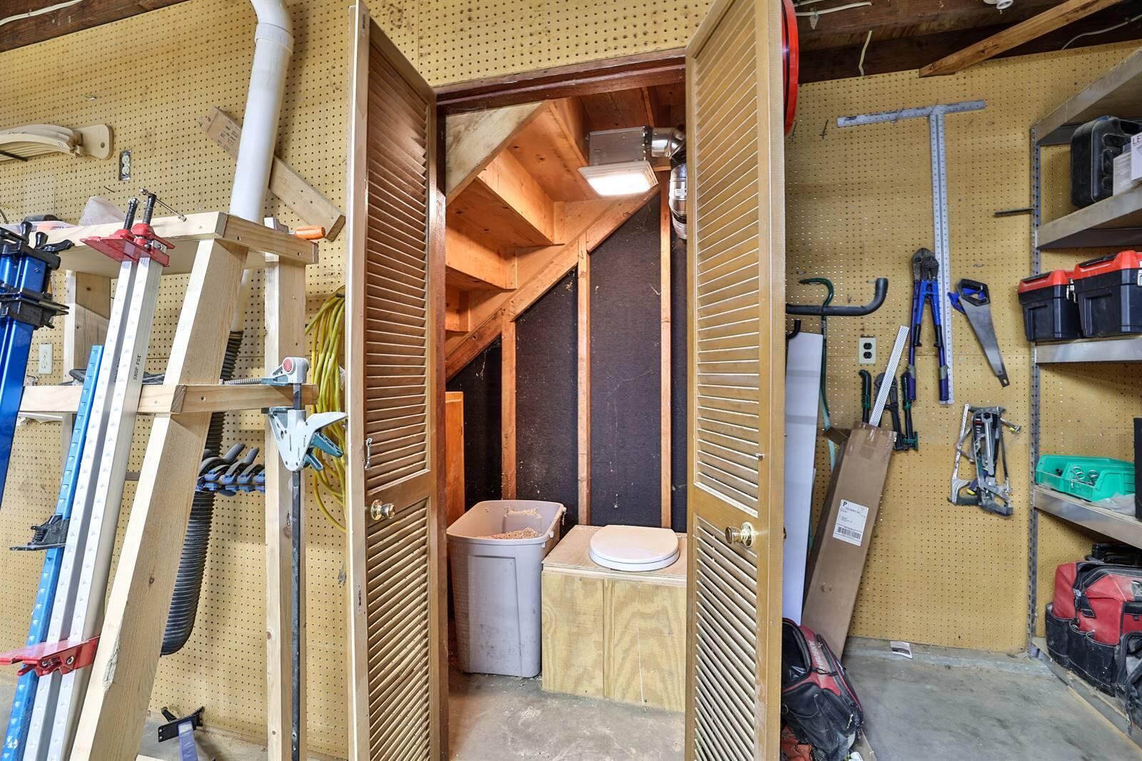 850 Todd Court, Tipp City, Ohio 45371