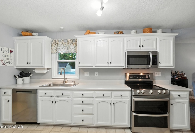 208 Elm Street, Convoy, Ohio, 4 Bedrooms Bedrooms, ,2 BathroomsBathrooms,Residential,For Sale,Elm,307996