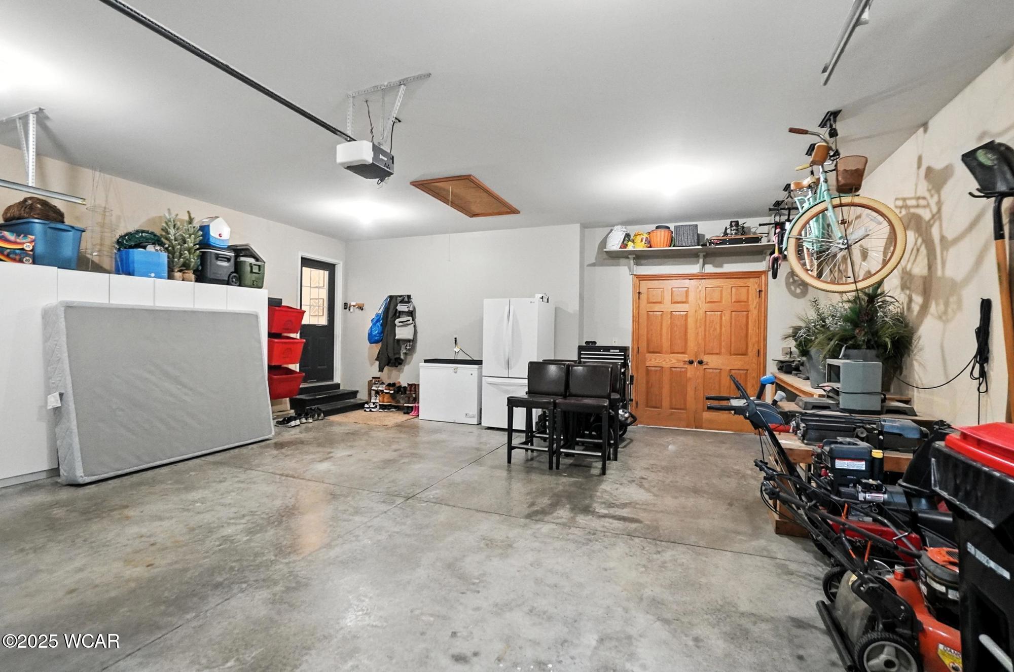 1817 Cinnamon Drive, Wapakoneta, Ohio