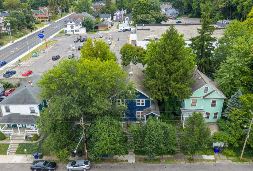 40 Greenwood-28