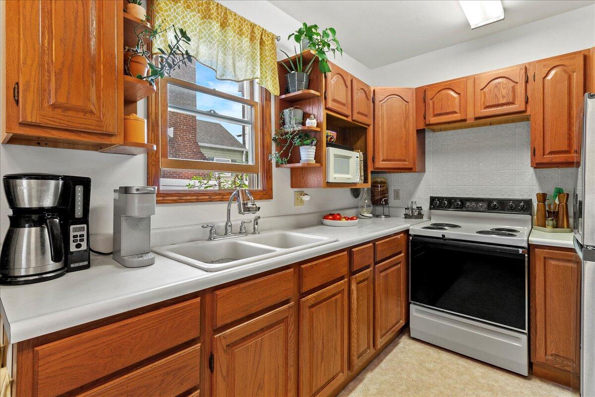 325 Washington Avenue, Bellefontaine, Ohio 43311