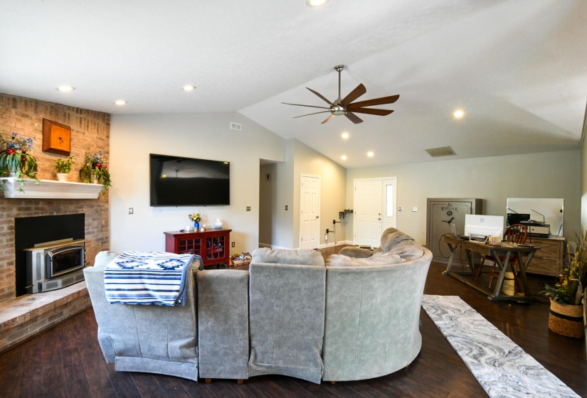 3386 Fairwood-10