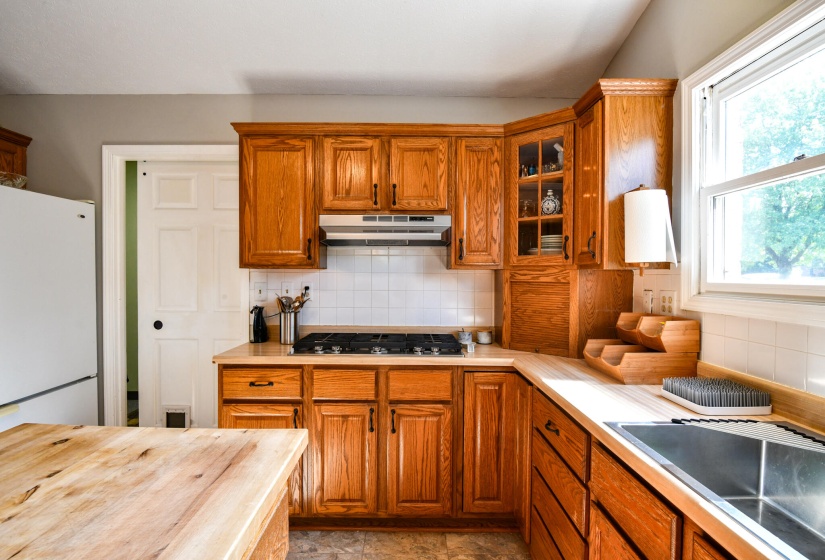 3386 Fairwood-14