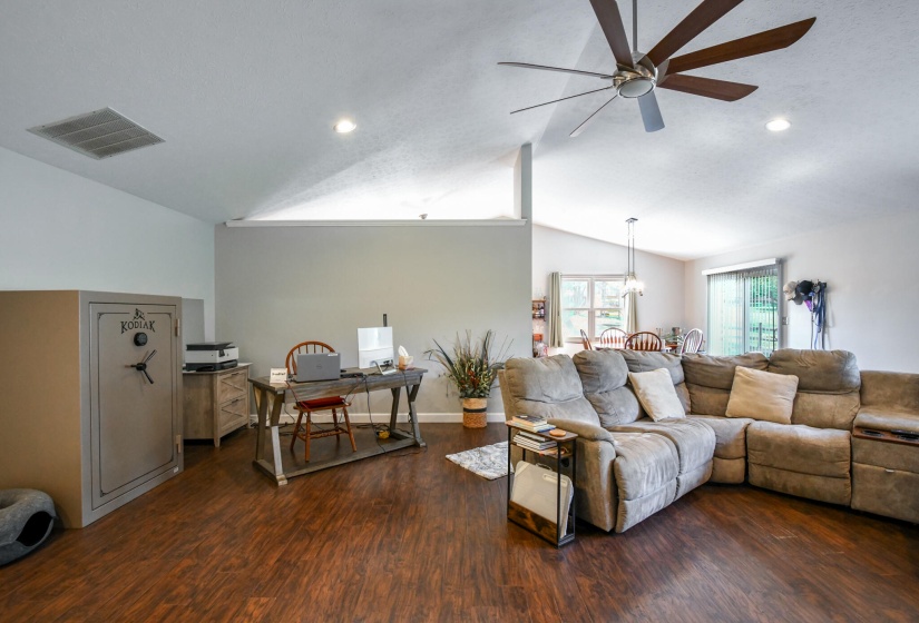 3386 Fairwood-7