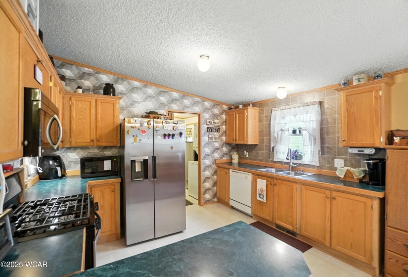 329 Eastwood Drive, Lima, Ohio, 3 Bedrooms Bedrooms, ,2 BathroomsBathrooms,Residential,For Sale,Eastwood,308119