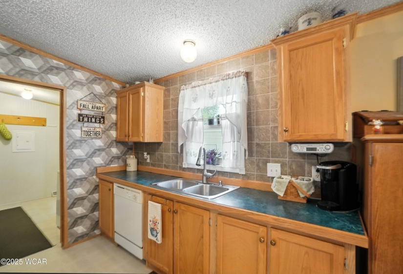 329 Eastwood Drive, Lima, Ohio, 3 Bedrooms Bedrooms, ,2 BathroomsBathrooms,Residential,For Sale,Eastwood,308119