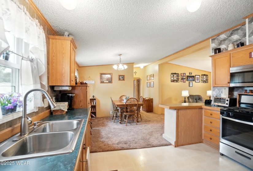 329 Eastwood Drive, Lima, Ohio, 3 Bedrooms Bedrooms, ,2 BathroomsBathrooms,Residential,For Sale,Eastwood,308119