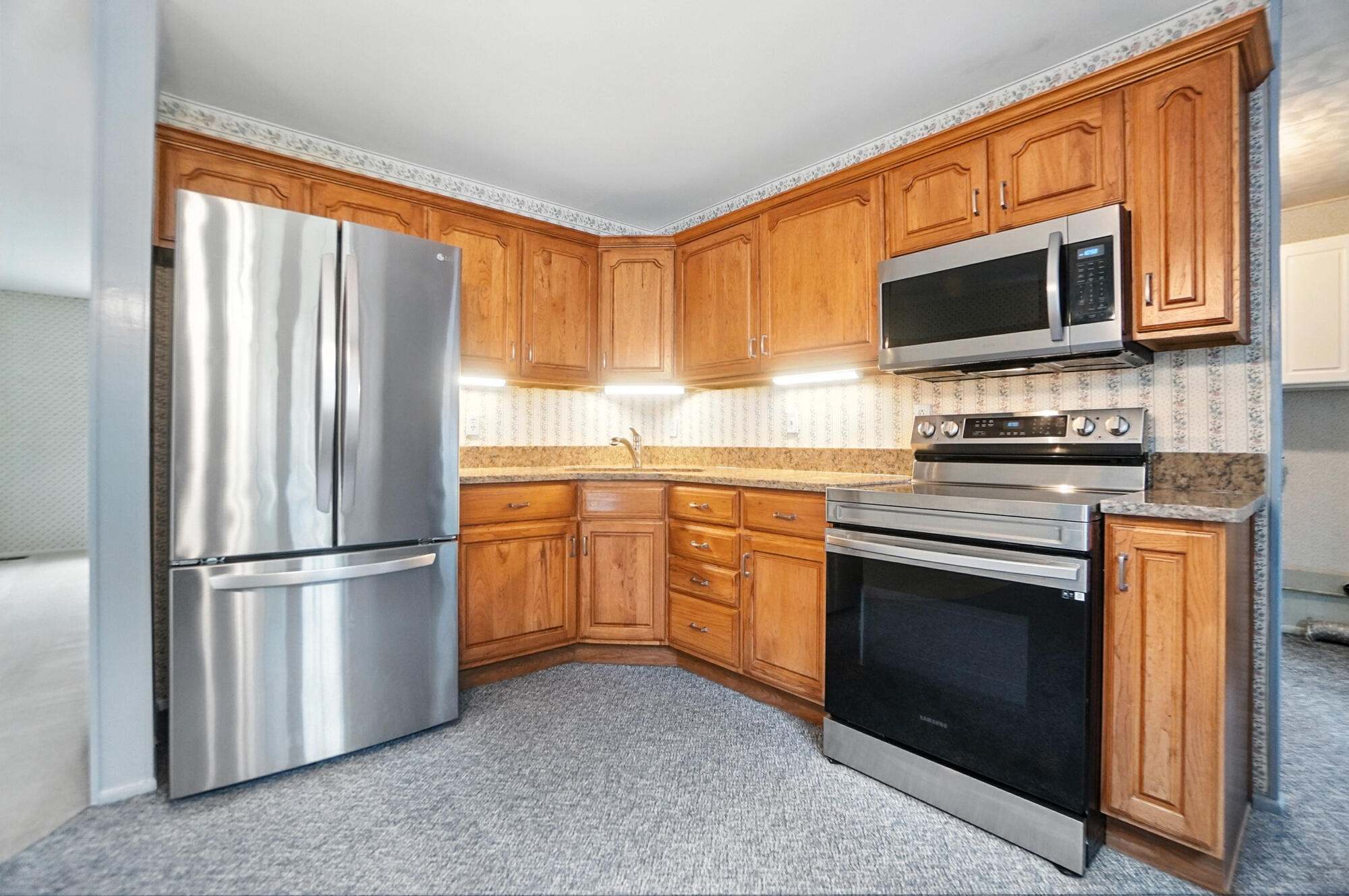 2900 Hyannis Drive, Springfield, Ohio 45503