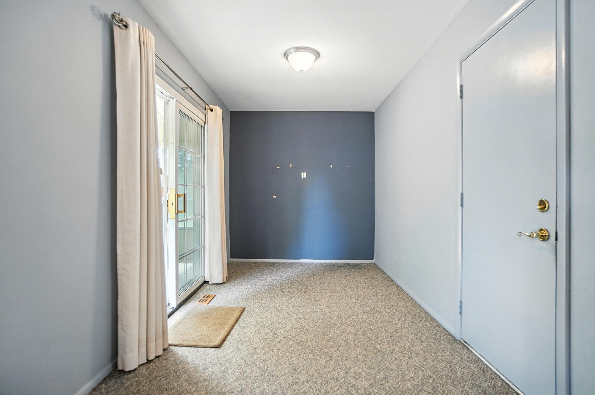 2900 Hyannis Drive, Springfield, Ohio 45503
