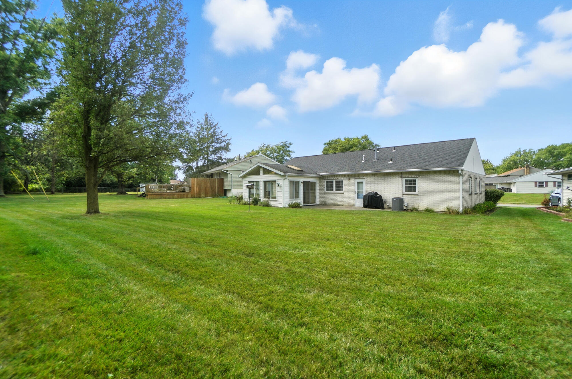 2900 Hyannis Drive, Springfield, Ohio 45503