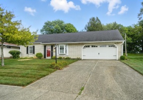 2900 Hyannis Drive, Springfield, Ohio 45503, 3 Bedrooms Bedrooms, ,1 BathroomBathrooms,Residential,For Sale,Hyannis,1041084