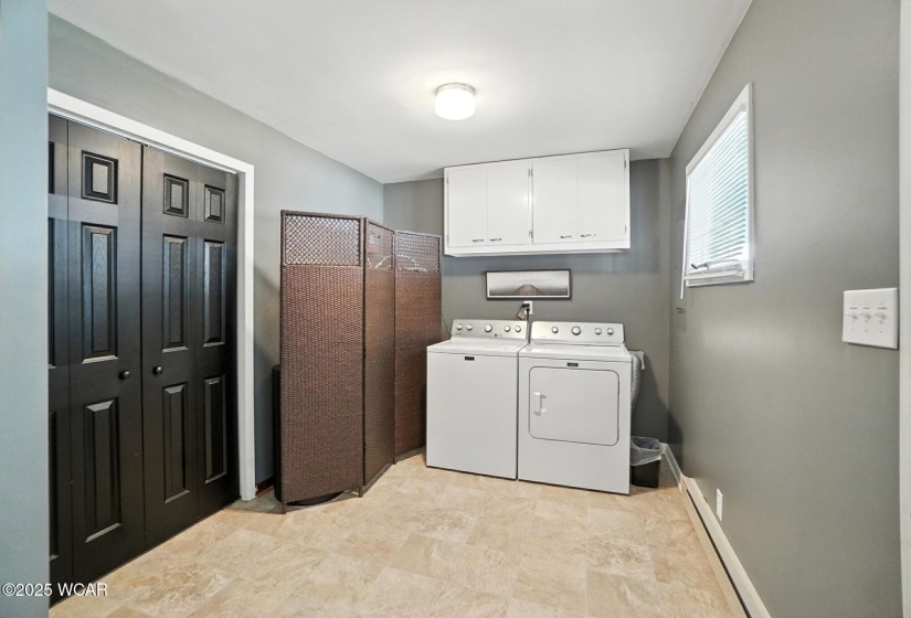 105 High Street, Buckland, Ohio, 3 Bedrooms Bedrooms, ,1 BathroomBathrooms,Residential,For Sale,High,308087