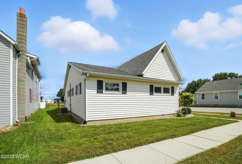 105 High Street, Buckland, Ohio, 3 Bedrooms Bedrooms, ,1 BathroomBathrooms,Residential,For Sale,High,308087