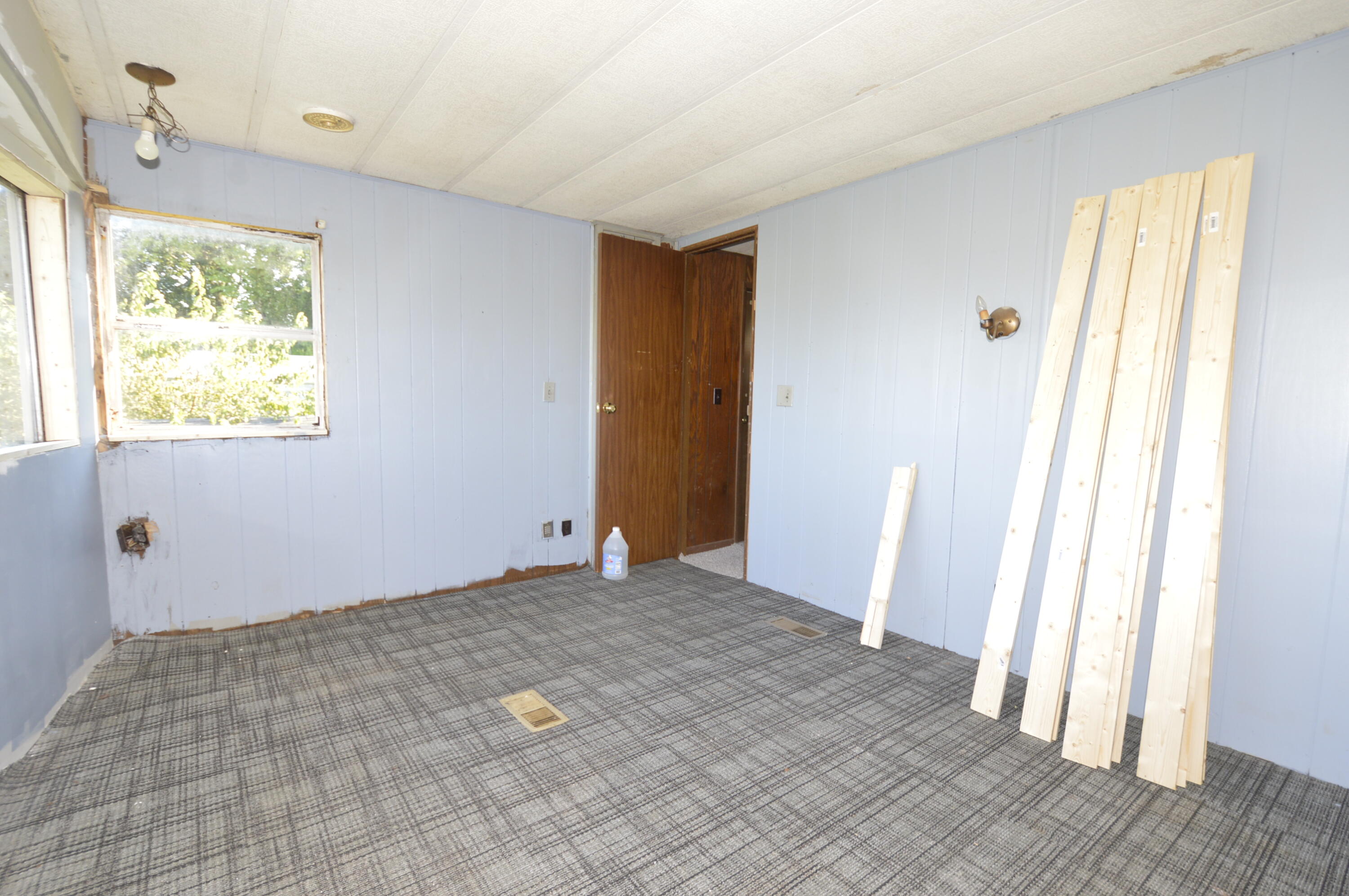 1738 Newlove Road, South Charleston, Ohio 45368