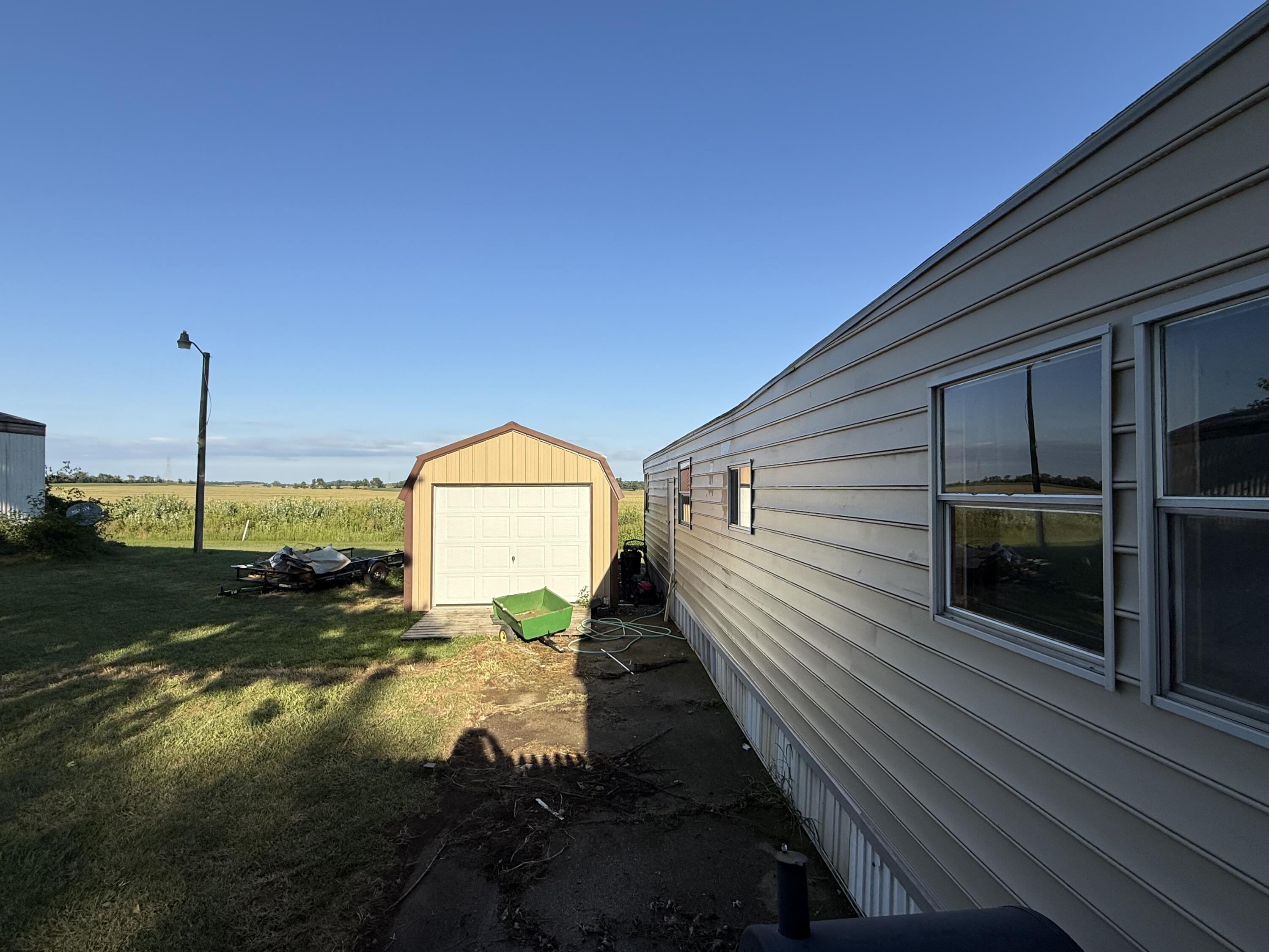 1738 Newlove Road, South Charleston, Ohio 45368