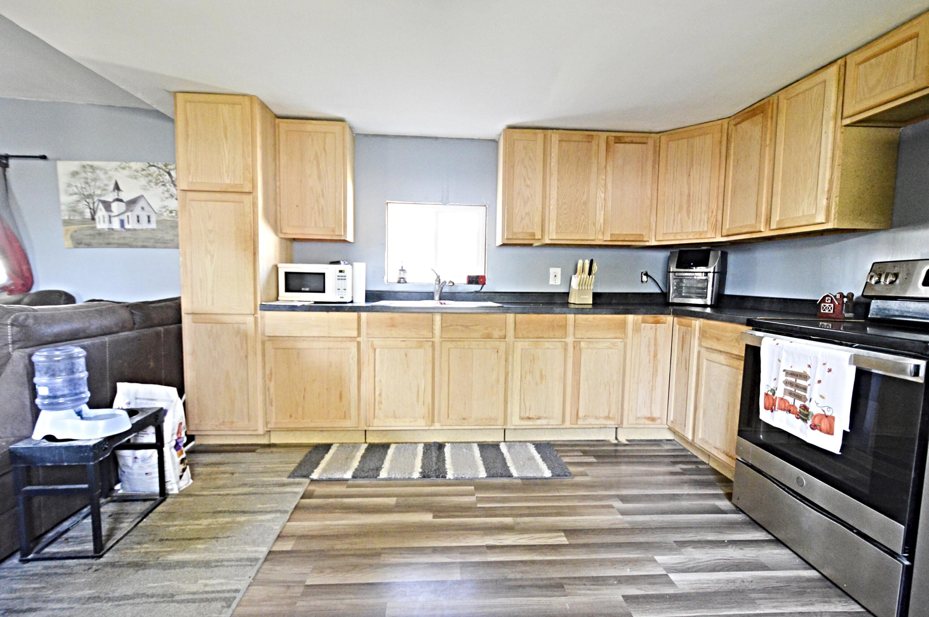 1738 Newlove Road, South Charleston, Ohio 45368