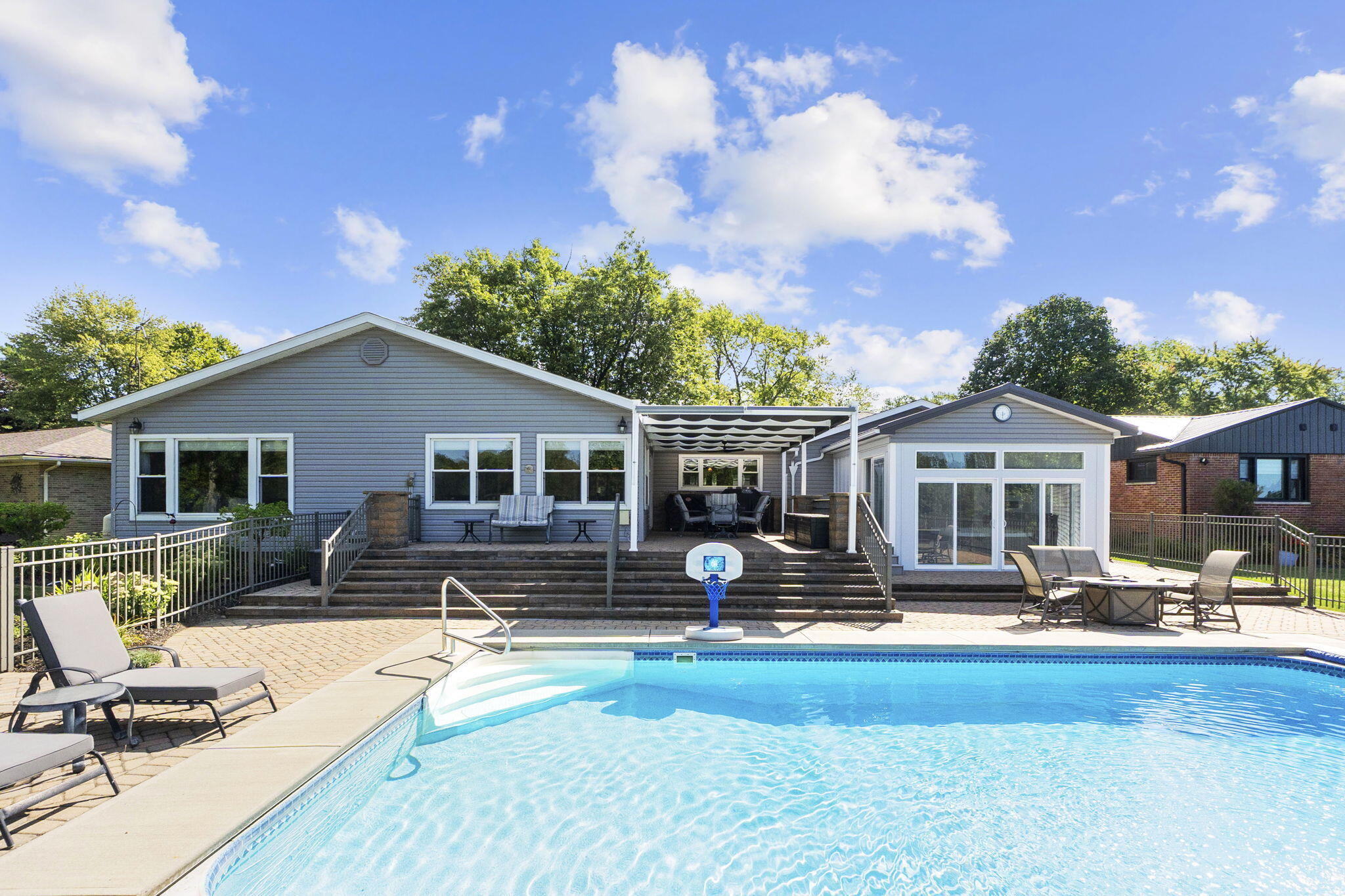 935 Sylvan Shores Drive, South Vienna, Ohio 45369