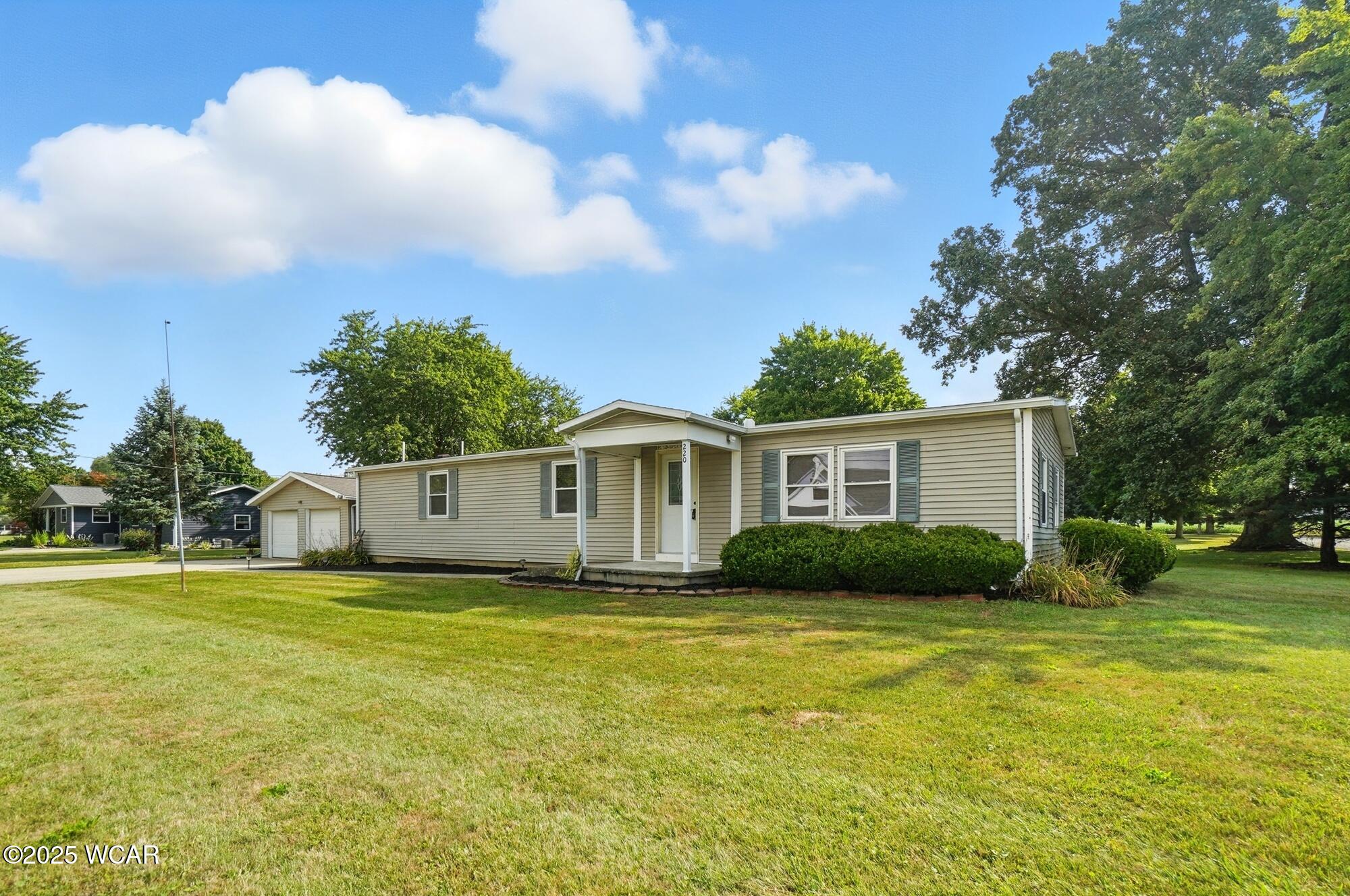 220 Parklane Dr., Cairo, Ohio