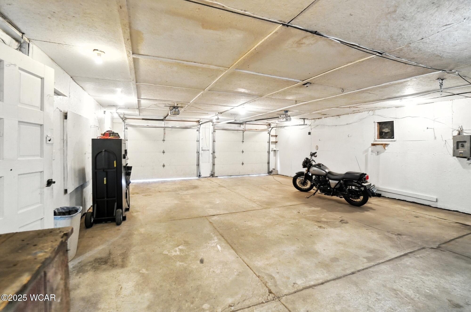 220 Parklane Dr., Cairo, Ohio