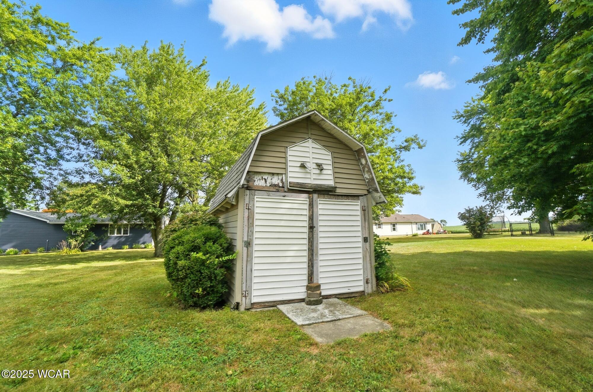 220 Parklane Dr., Cairo, Ohio