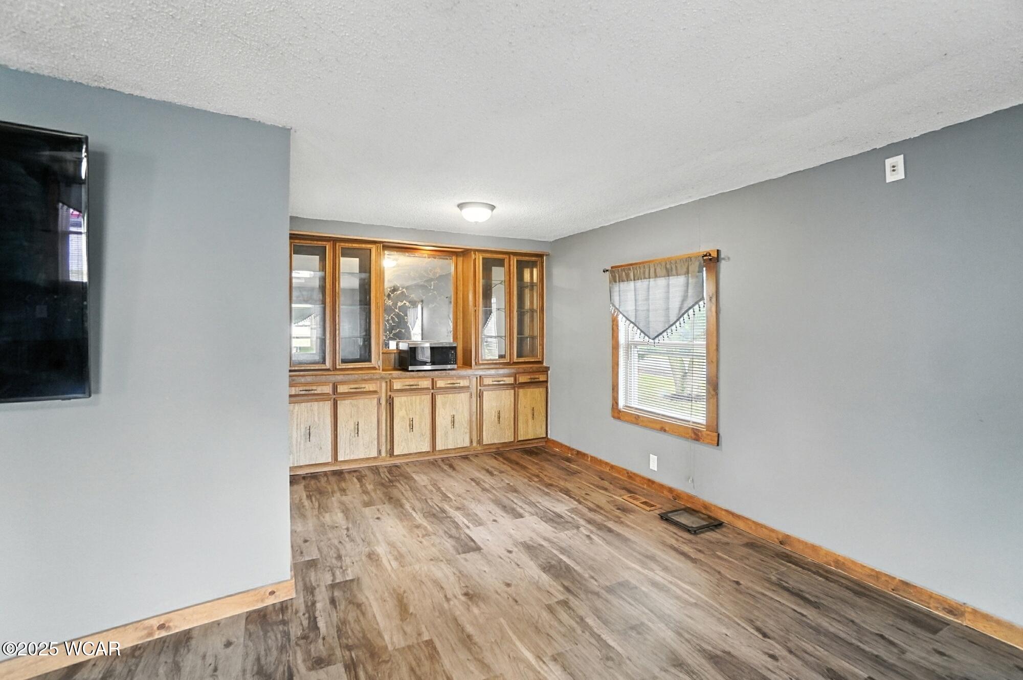 220 Parklane Dr., Cairo, Ohio