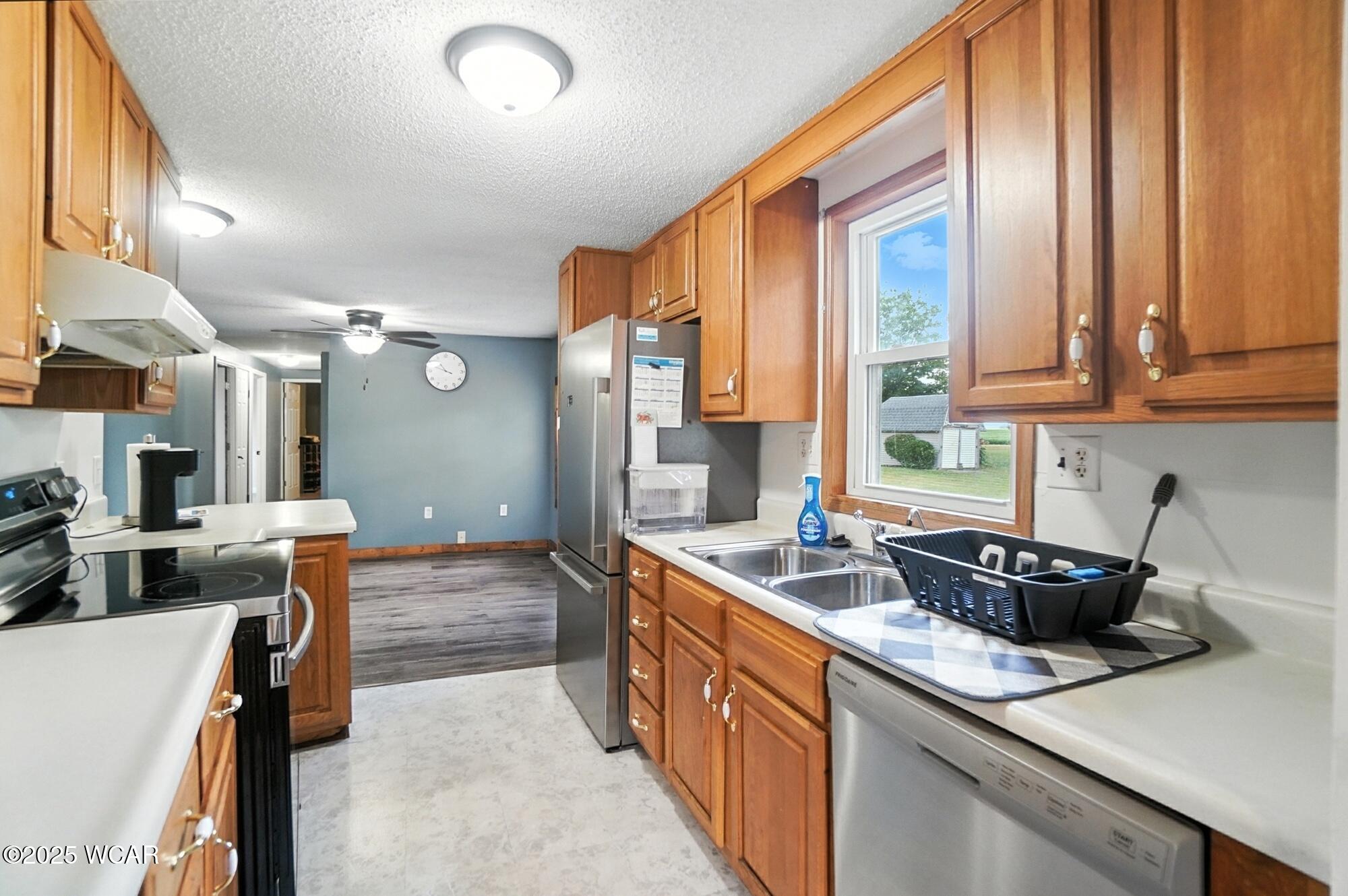 220 Parklane Dr., Cairo, Ohio