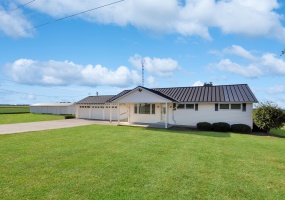 3709 Rossburg Lightsville Road, Rossburg, Ohio 45362, 3 Bedrooms Bedrooms, ,2 BathroomsBathrooms,Residential,For Sale,Rossburg Lightsville,1041110