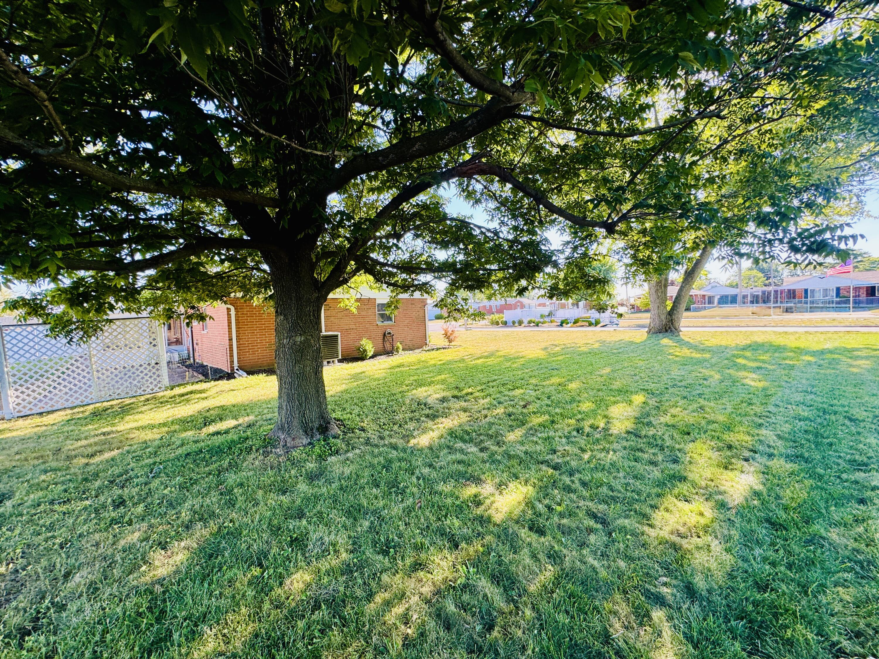 809 Candlewood Boulevard, Piqua, Ohio 45356