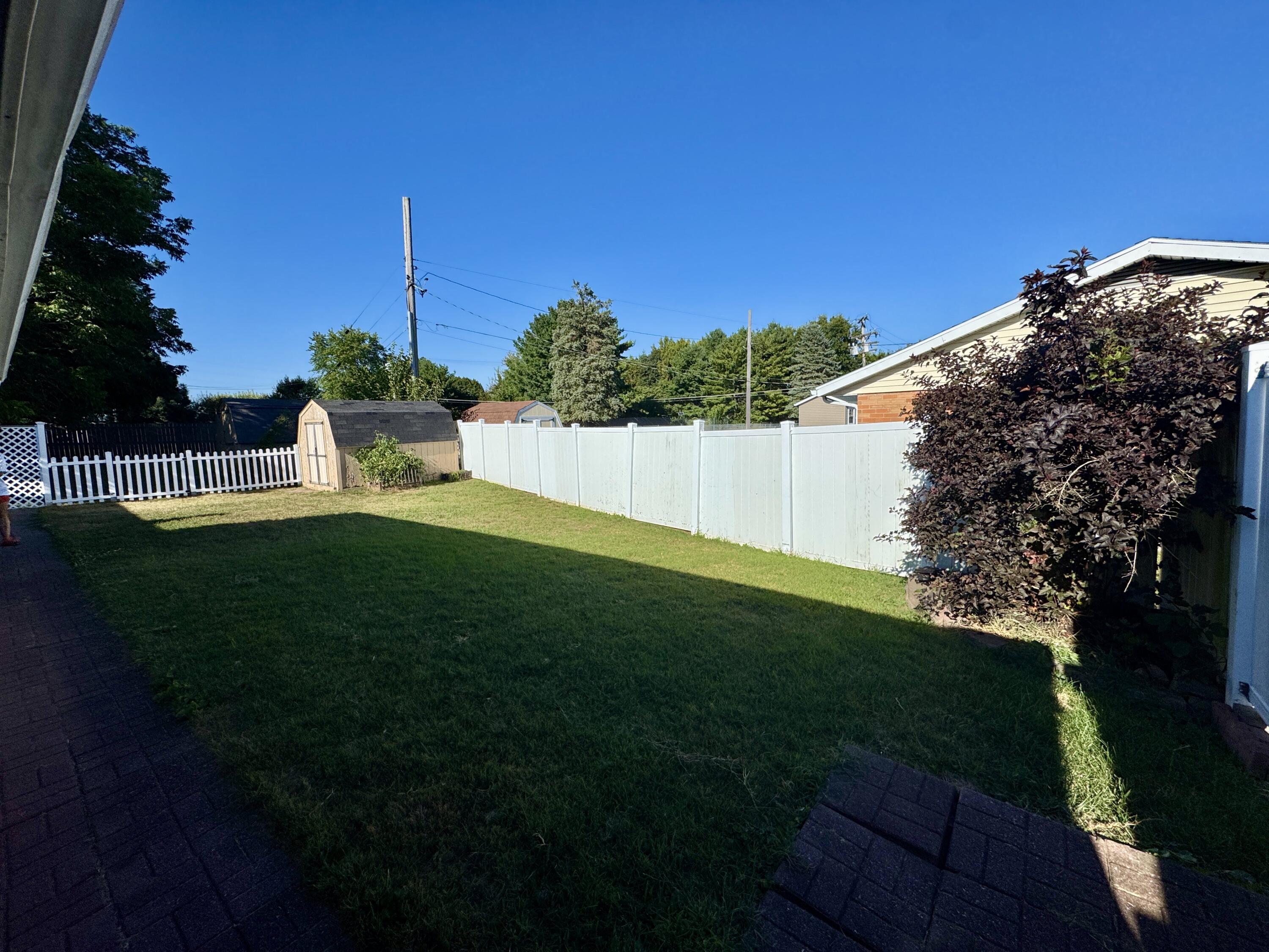 809 Candlewood Boulevard, Piqua, Ohio 45356