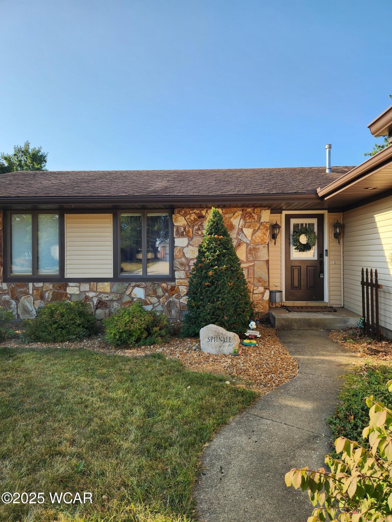 1275 Pinehurst Drive, Defiance, Ohio