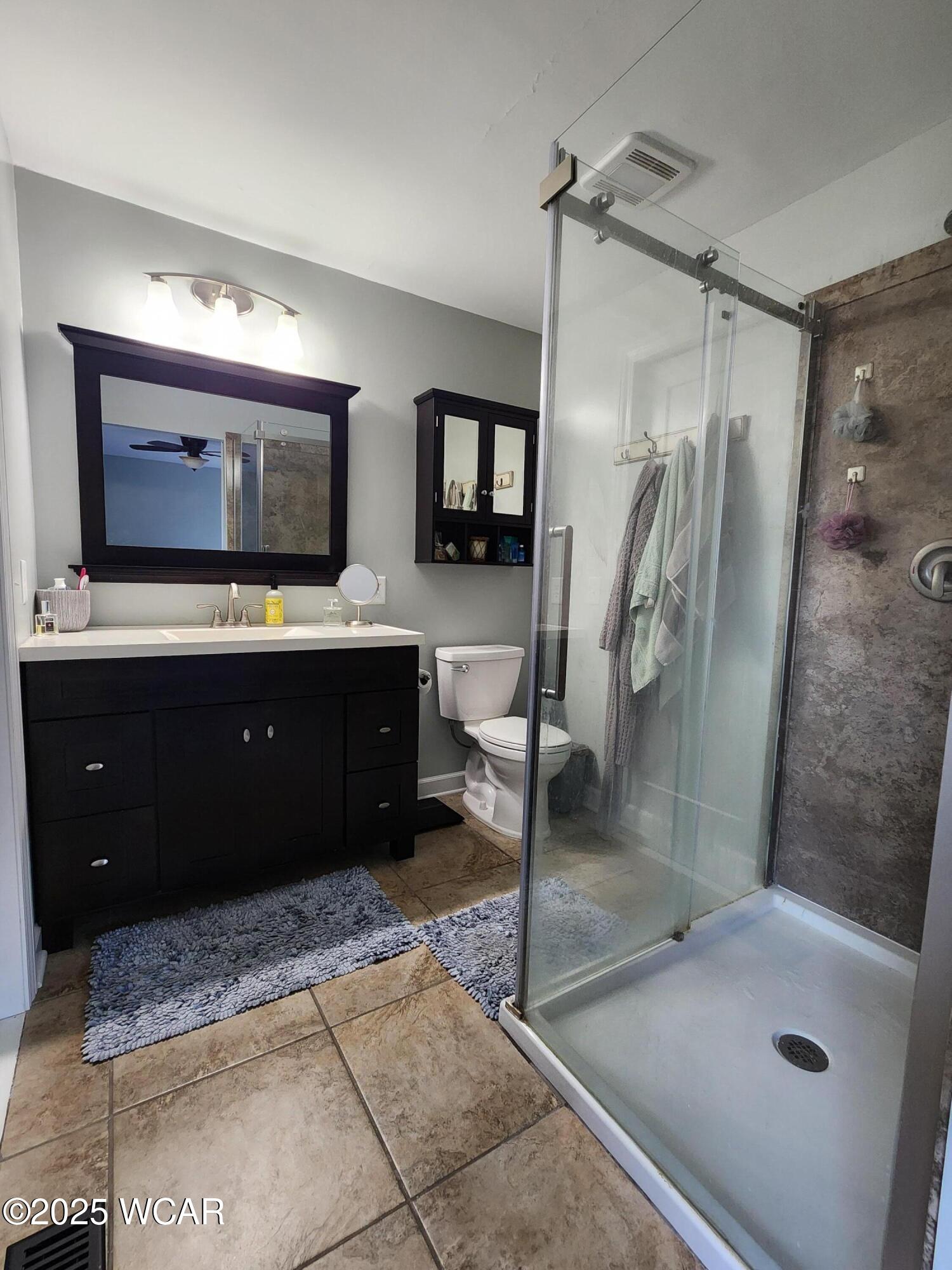 1275 Pinehurst Drive, Defiance, Ohio