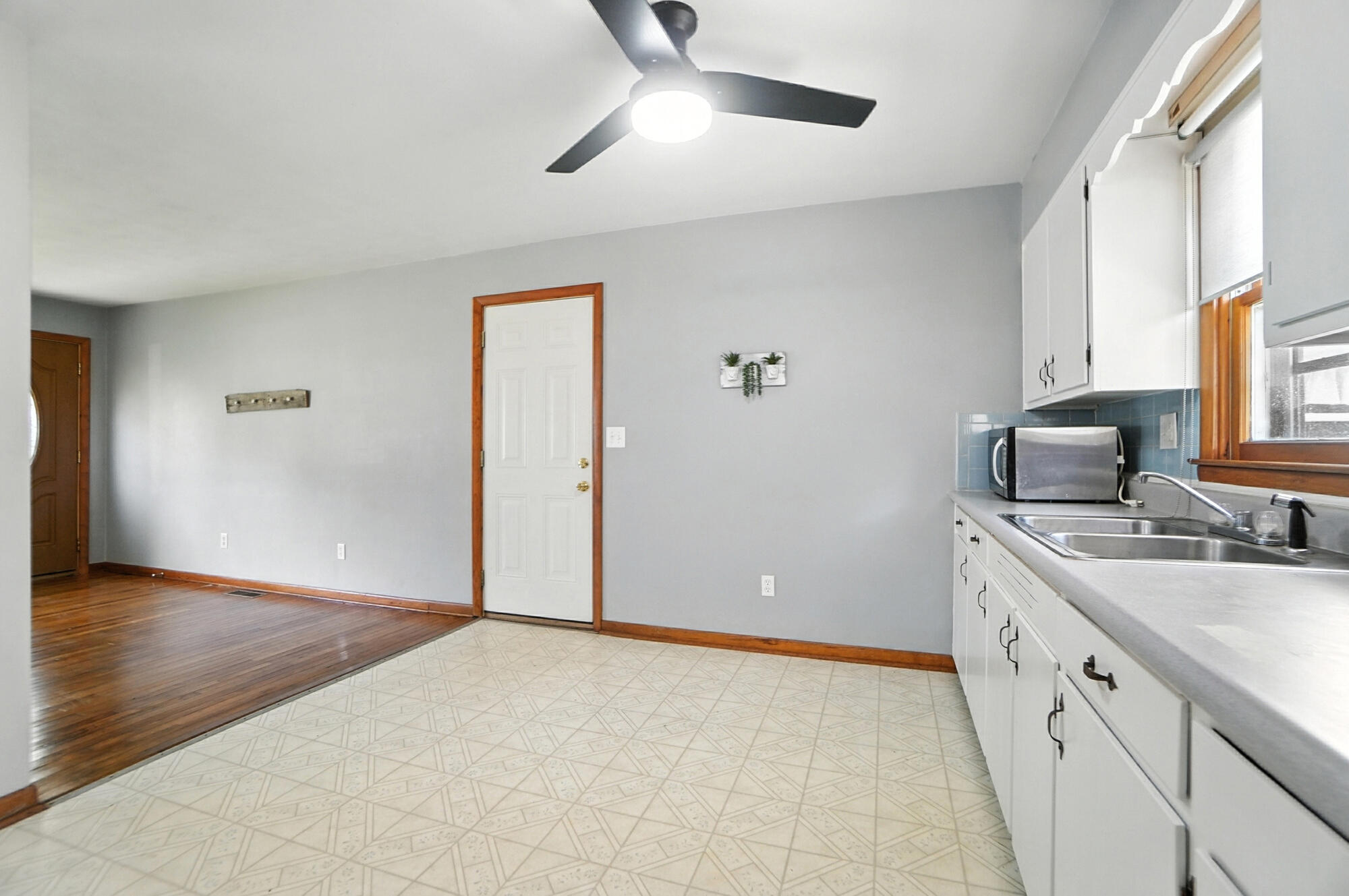346 Sweetman Avenue, Urbana, Ohio 43078