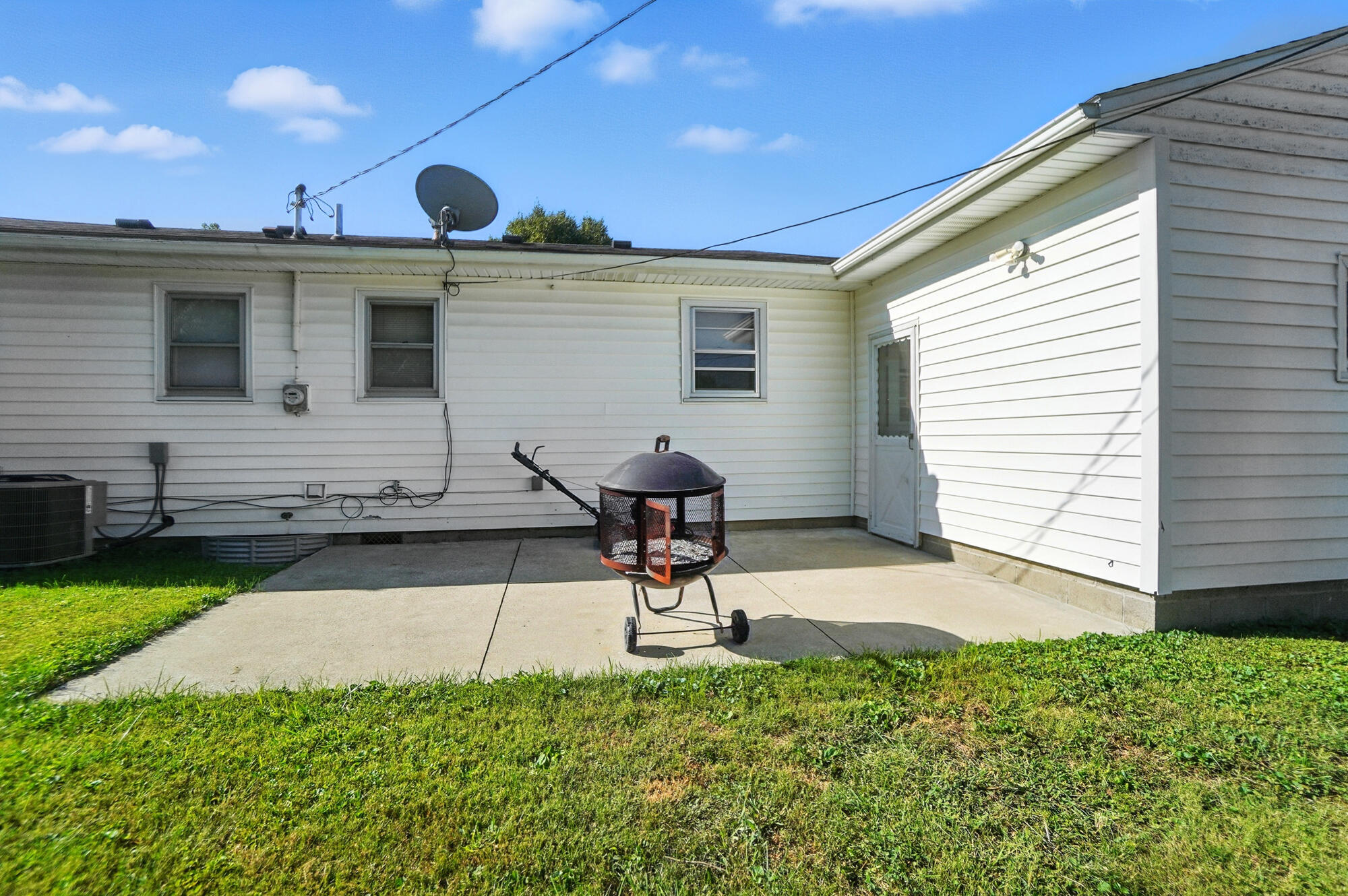 346 Sweetman Avenue, Urbana, Ohio 43078