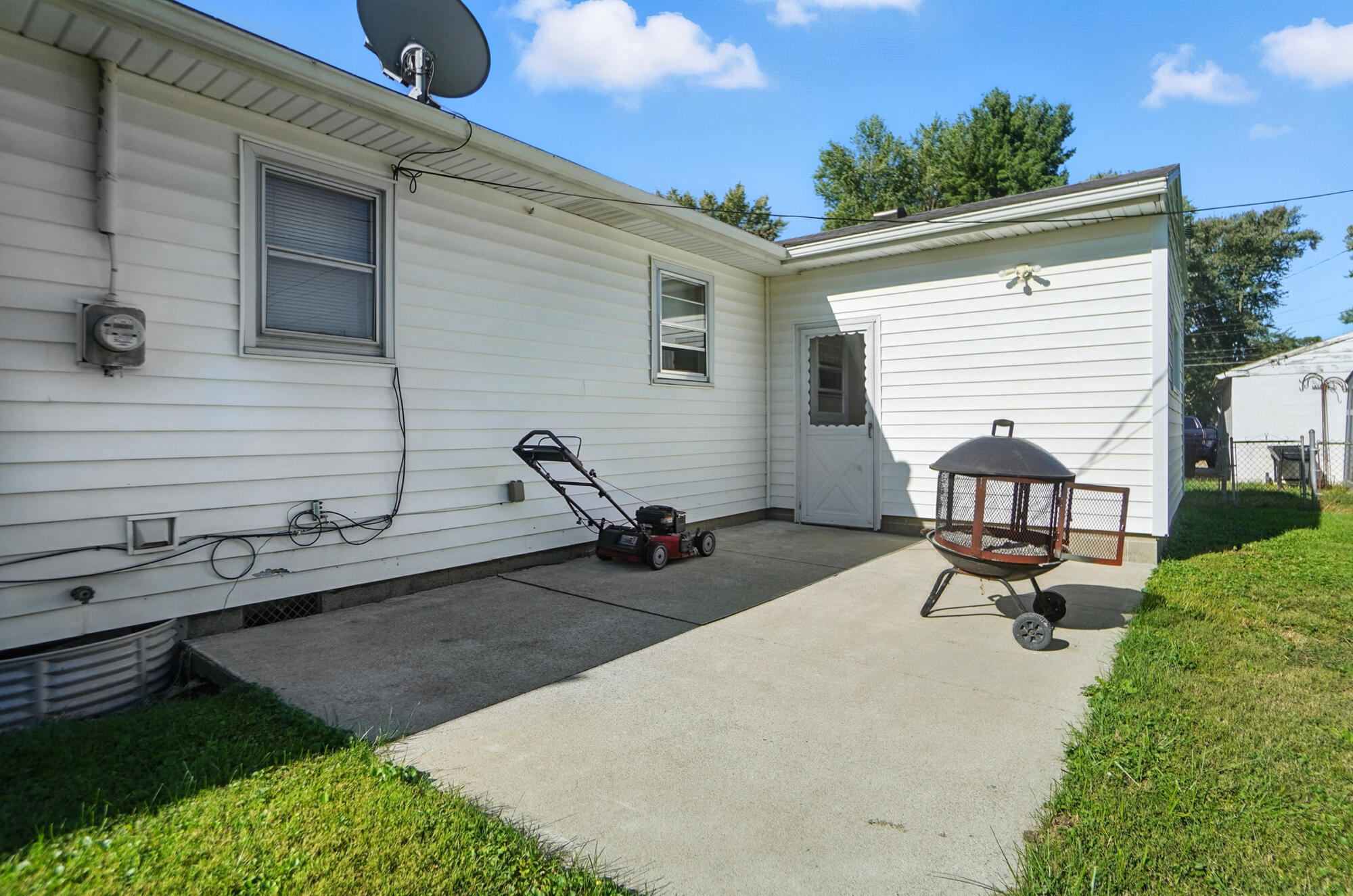346 Sweetman Avenue, Urbana, Ohio 43078