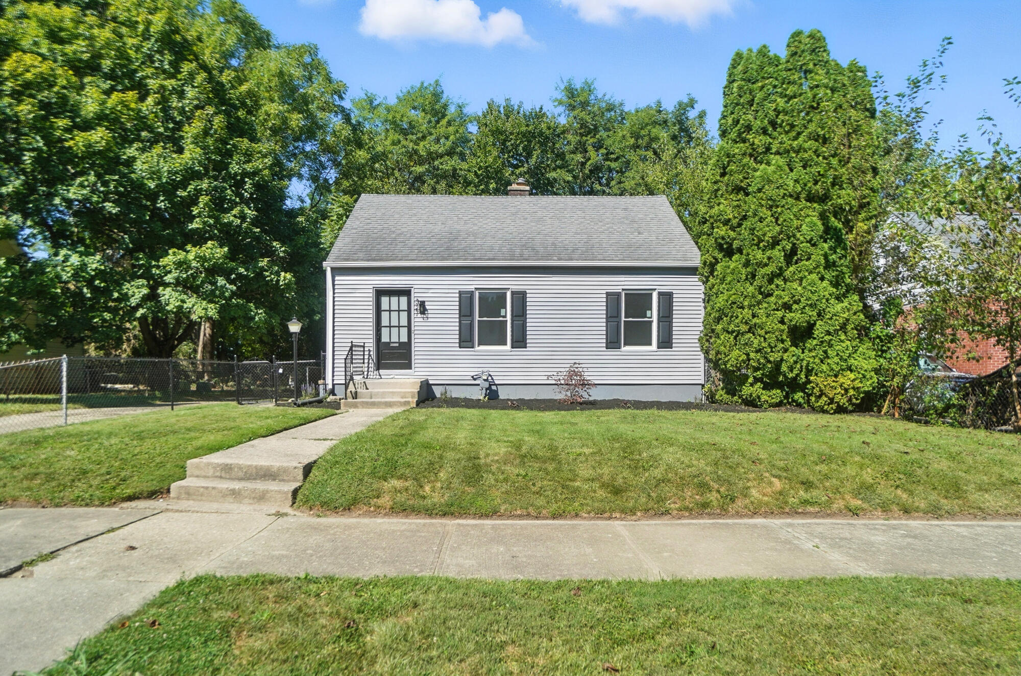 327 Buxton Avenue, Springfield, Ohio 45505