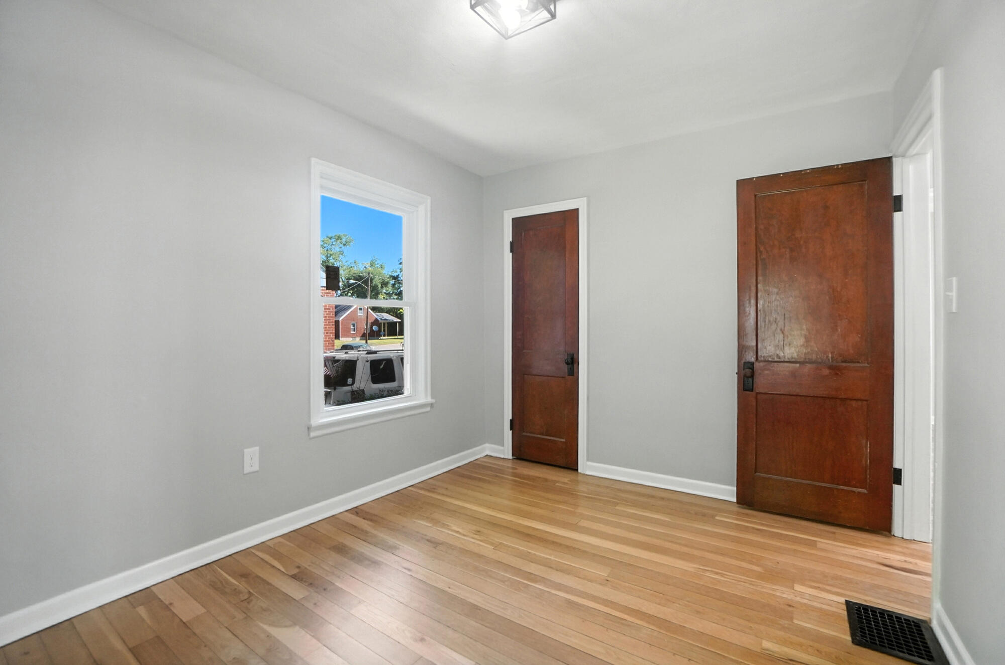 327 Buxton Avenue, Springfield, Ohio 45505