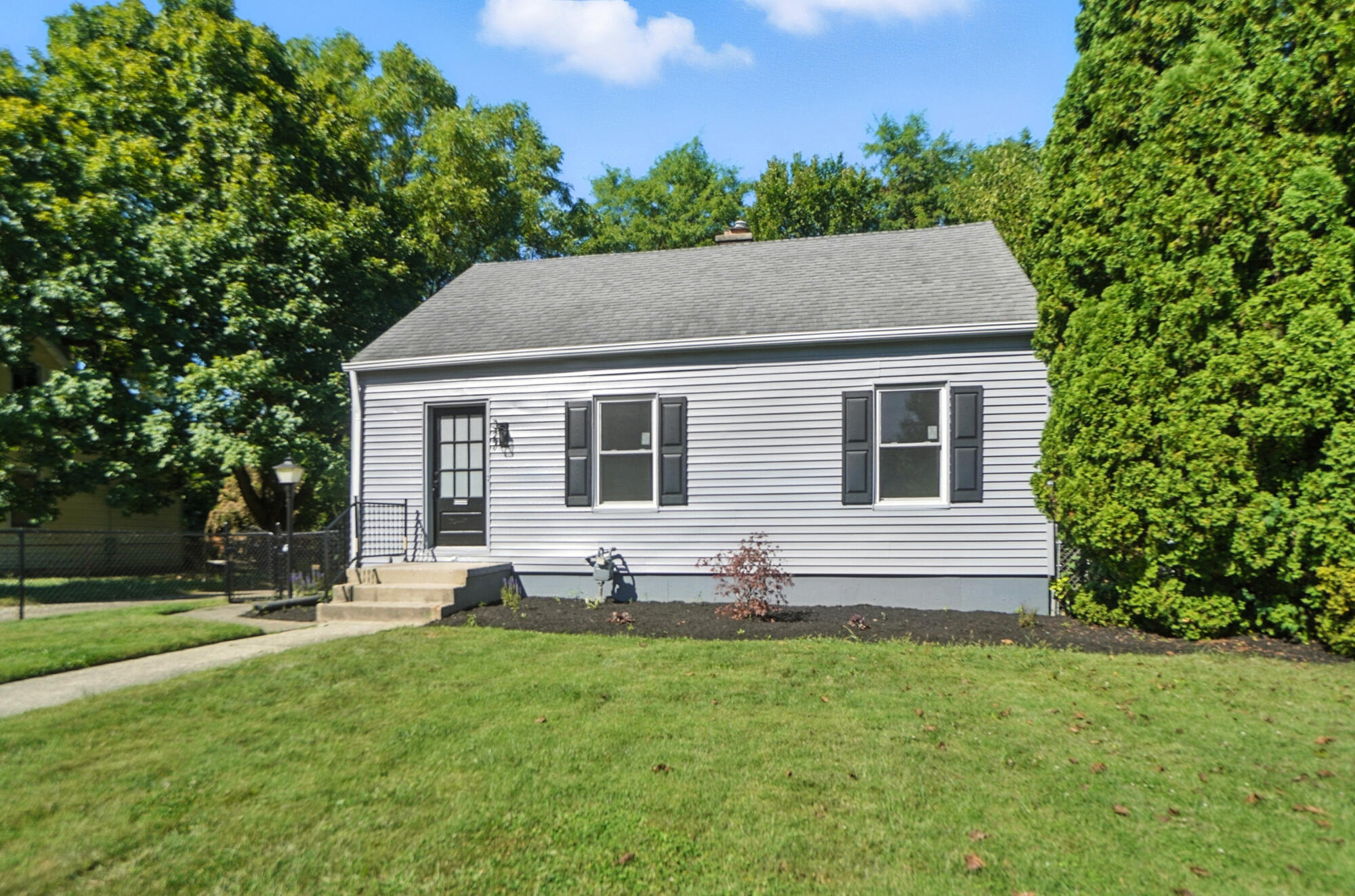 327 Buxton Avenue, Springfield, Ohio 45505