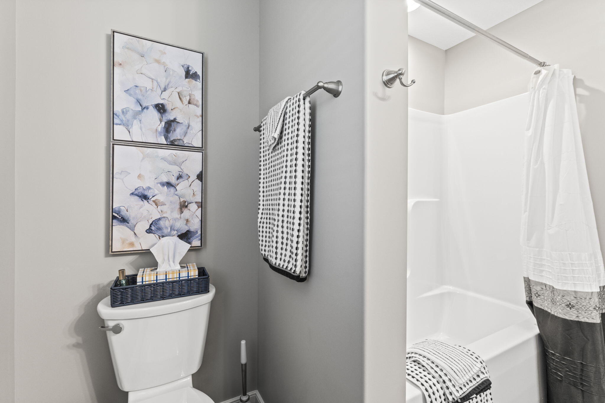 813 Bentley Circle, Troy, Ohio 45373