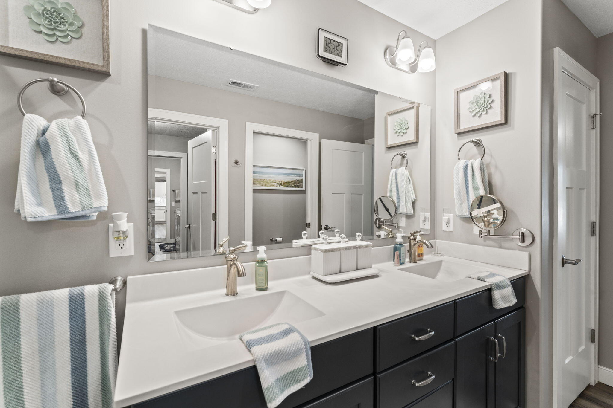 813 Bentley Circle, Troy, Ohio 45373