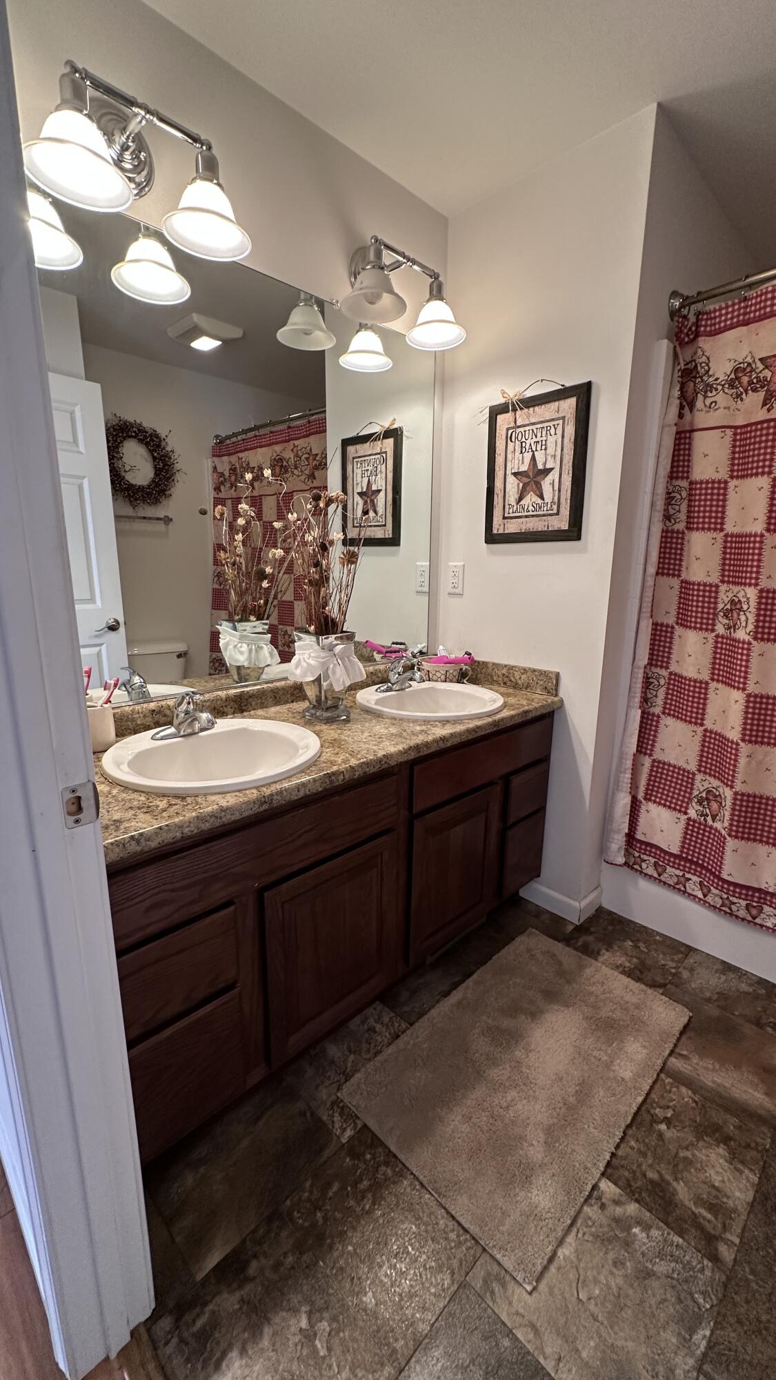 1413 Pinewood Court, Bellefontaine, Ohio 43311