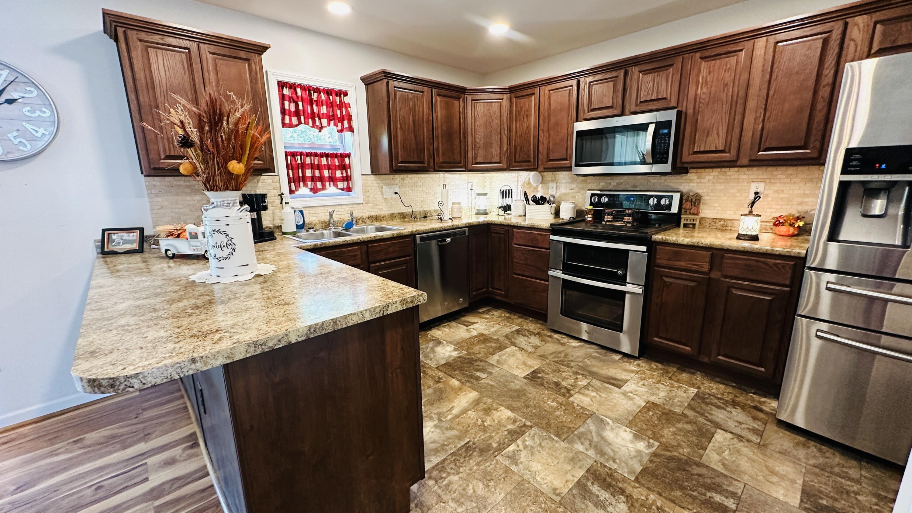 1413 Pinewood Court, Bellefontaine, Ohio 43311