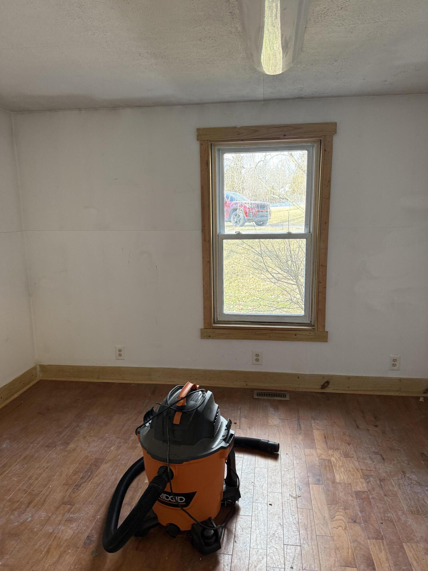 124 Old Mill Road, Springfield, Ohio 45506