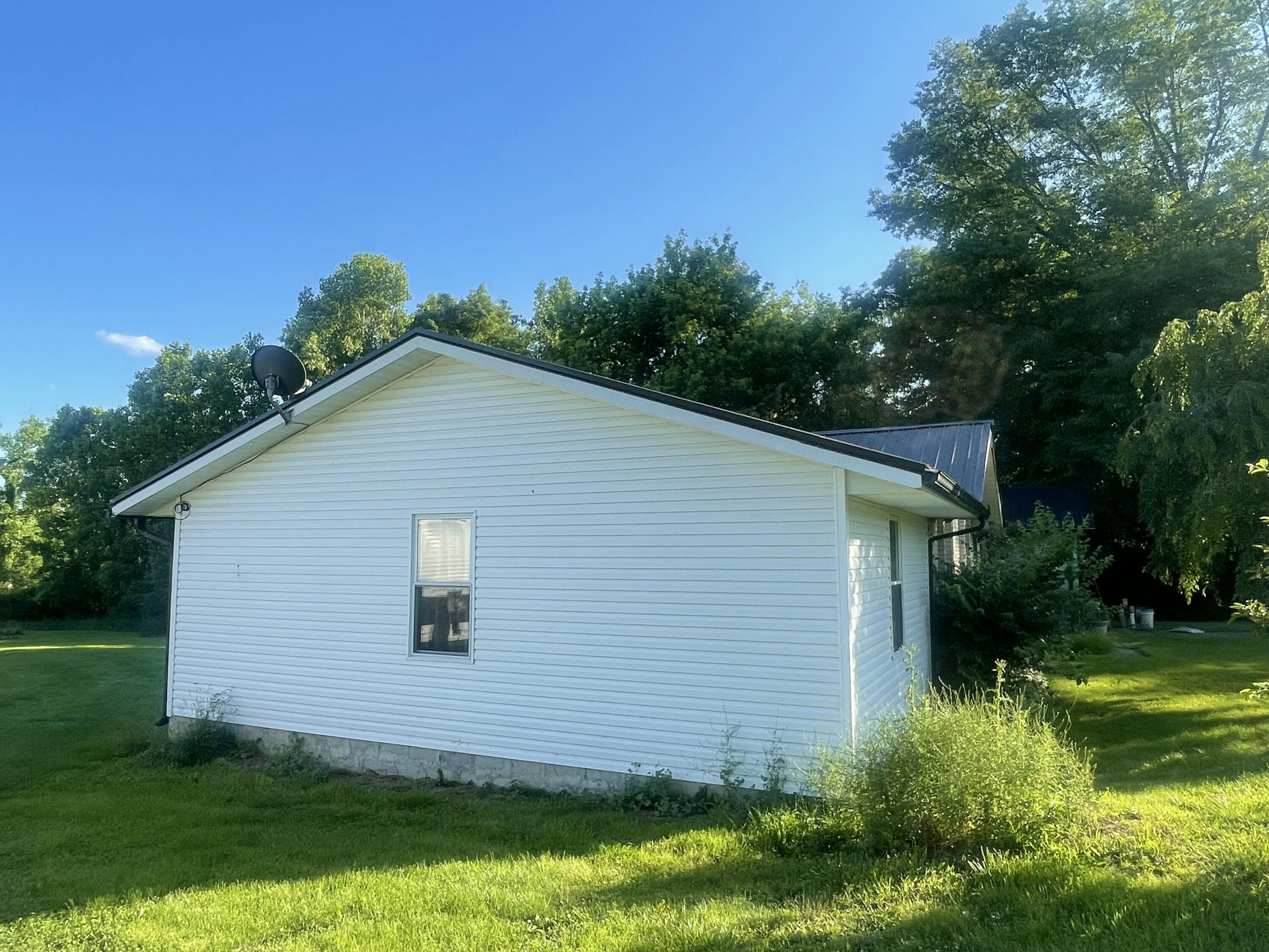 124 Old Mill Road, Springfield, Ohio 45506